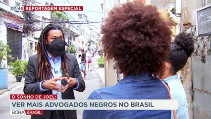 Ex-escravo que virou advogado e ajudou centenas de negros a conquistar a própria liberdade. Sua profissão só foi reconhecida 133 anos depois de sua morte.