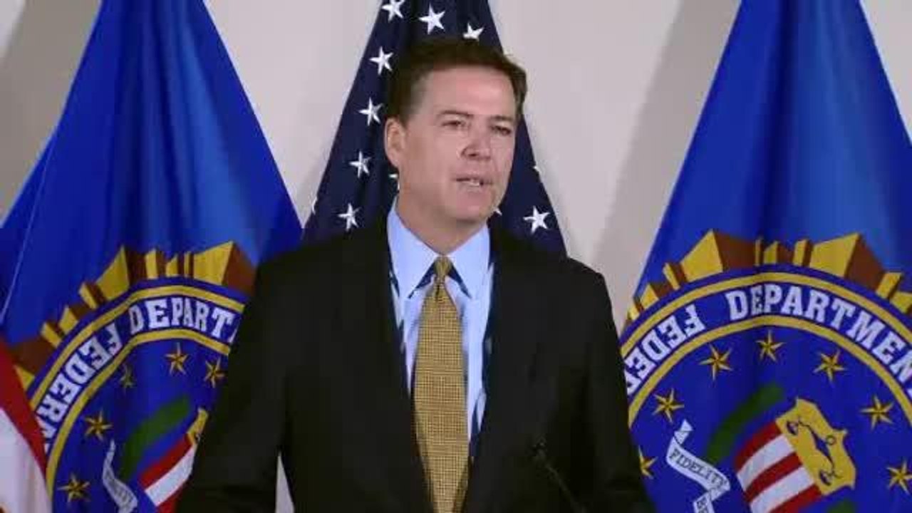 Director del FBI: No recomienda cargos contra Hillary Clinton