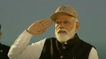 Jhansi: PM Modi saluted tricolor the ramparts of fort