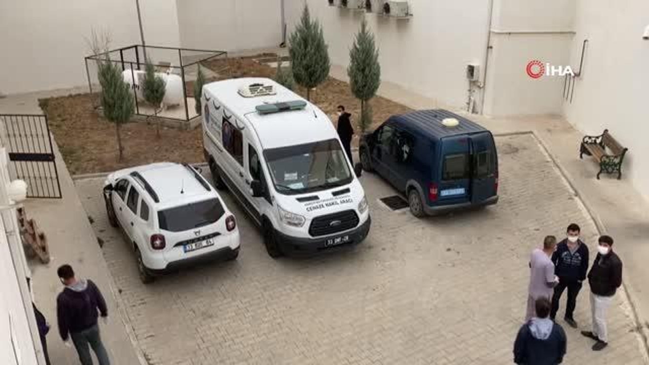 Son dakika haberleri: 10 gündür aranan ve cesedi bugün bulunan Müslüme'nin cansız bedeni otopsi için Gülnar ilçe devlet hastanesine getirildi