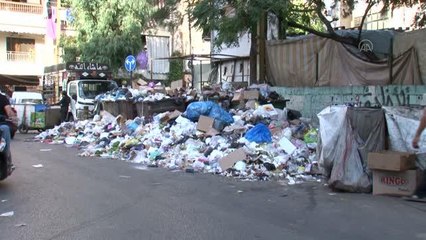 Ekonomik krizle boğuşan Lübnan'da şimdi de "çöp krizi" patlak verebilir (1)