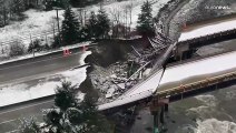 شاهد: انهيار جسر على طريق بريتيش كولومبيا السريع بسبب الفيضانات والأمطار الغزيرة