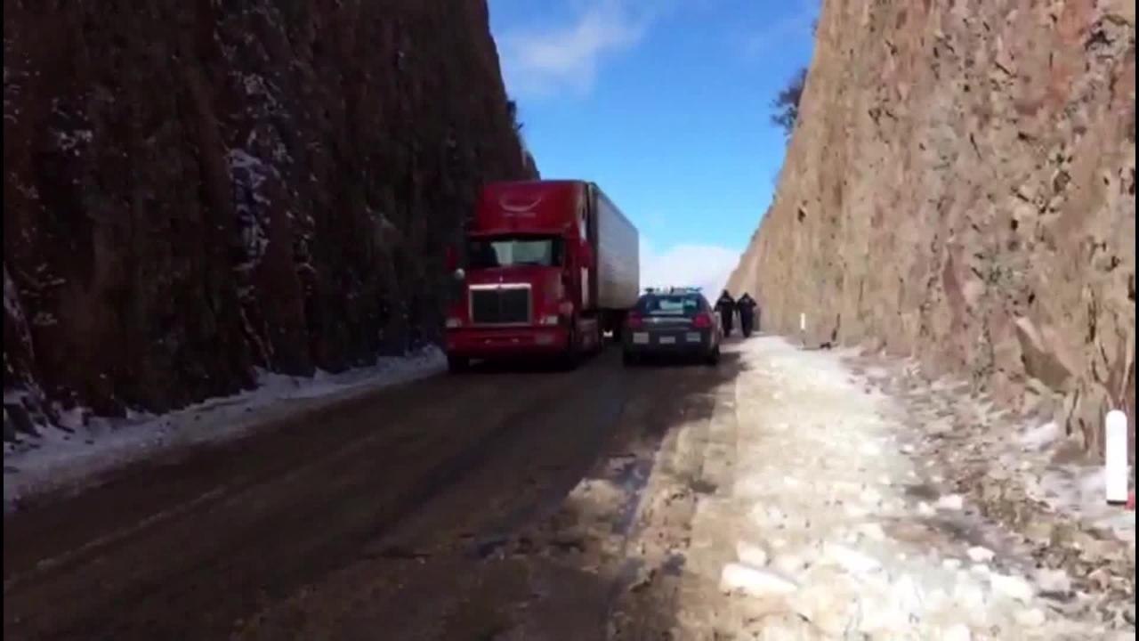 REABREN CARRETERA