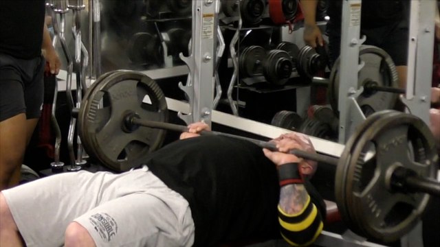 Gravesend gym sets weightlifting world record of 100 tonnes in record time