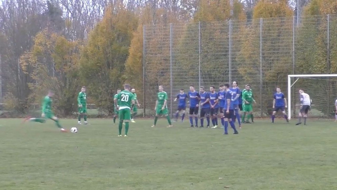 Freistoßtor ins Glück: Hüttenfeld sichert sich Last-Minute-Punkt