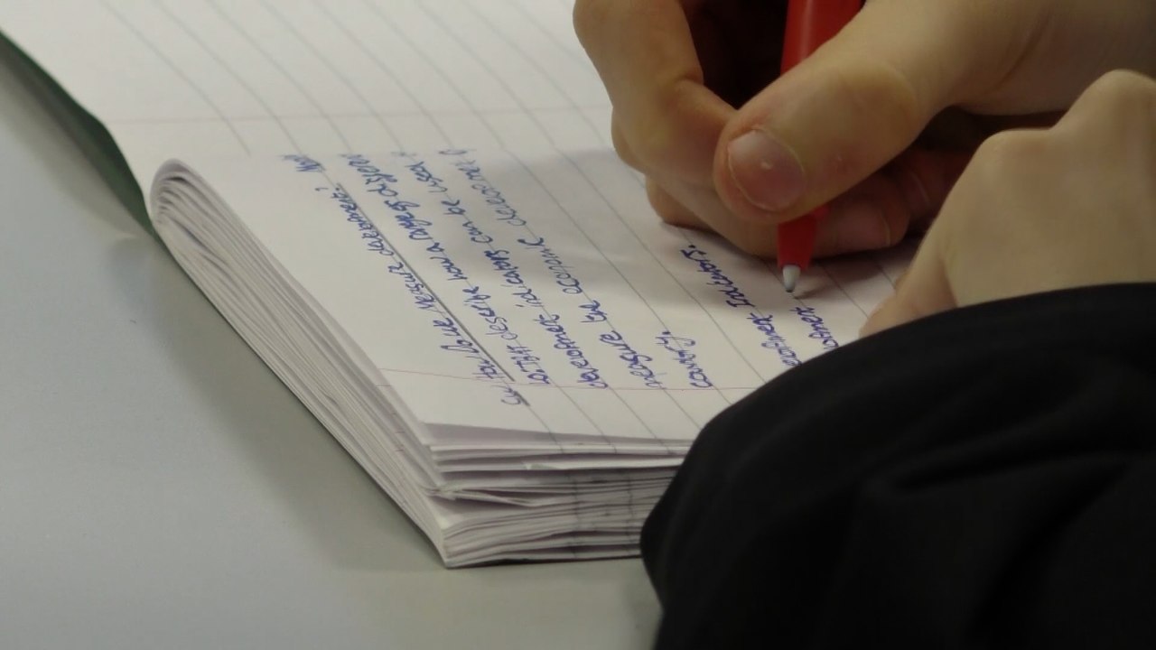 The NSPCC has reported an increase in the number of Kent school children making calls ahead of exam results day