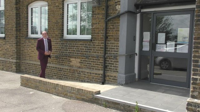 Parents on the Hoo peninsula say they feel devastated and let down over plans to shut a popular primary school