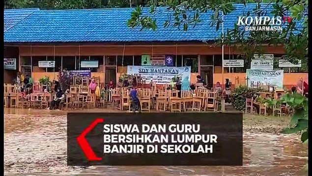 Siswa SD Negeri Hantakan Gotong Royong Bersihkan Sekolah dari Sisa Banjir