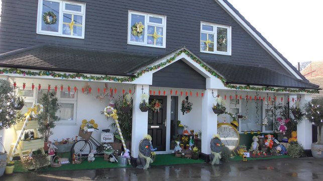 Medway family's Easter Wonderland for foodbank fundraiser