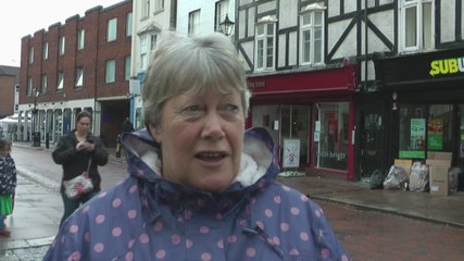 Do people in Kent still carry cash?