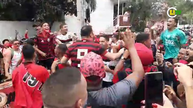 De arrepiar! Torcida do Flamengo vai em peso no Ninho para empurrar o time