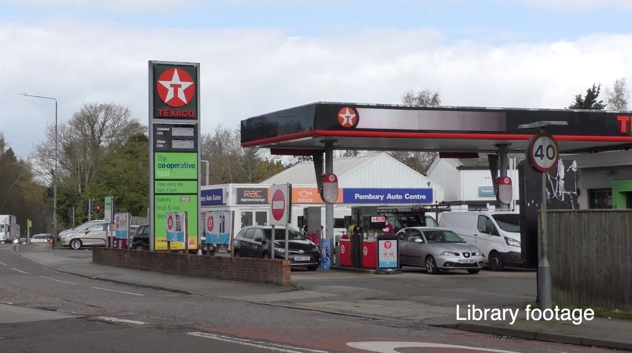 Drivers not getting full savings despite dramatic drop in fuel prices