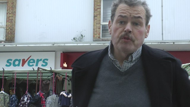 Should rail companies change the way that commuters buy their tickets?