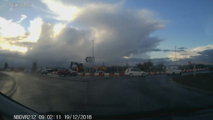 Dashcam footage of Barton Hill Drive roundabout