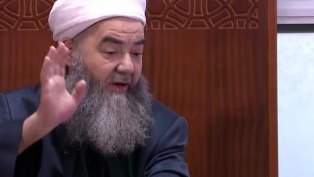 Cübbeli Ahmet Hoca'nın verdiği kerhane örneği cemaati güldürdü: Ben gitmedim ha, yanlış anlamayın