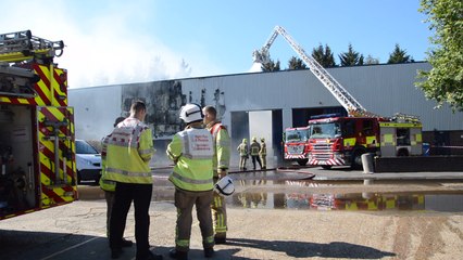 Huge fire has destroyed Kent warehouse