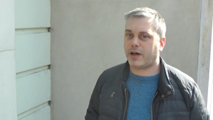 Should school teachers carry guns?