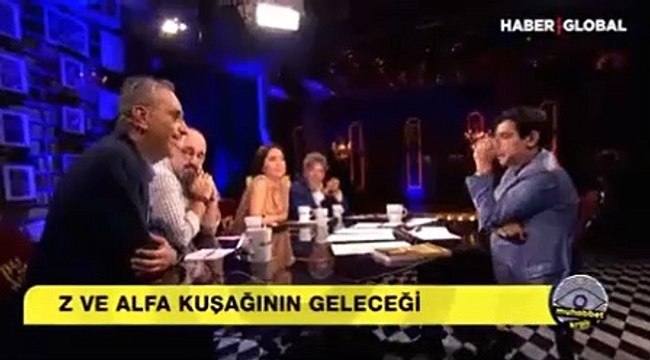 Okan Bayülgen: Z Kuşağı'ndan hiç hazzetmiyorum