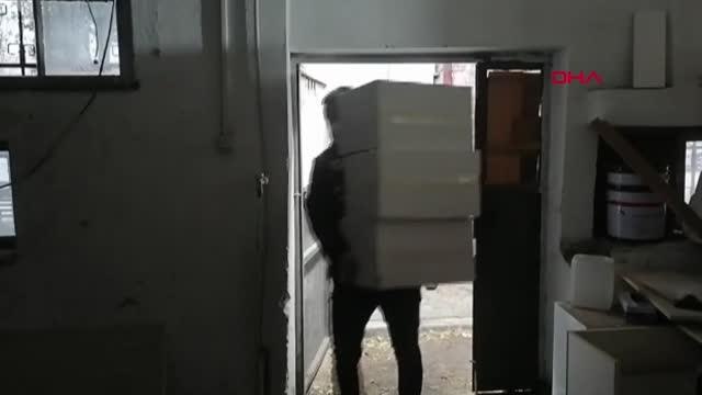 Kayseri'de Kaçakçılık ve Organize Suçlularla Mücadele Şube Müdürlüğü ekiplerinin durdurduğu kamyonette 3 milyon 500 bin boş makaron ele geçirildi