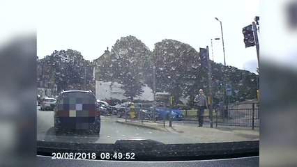 Dartford kids open moving car door