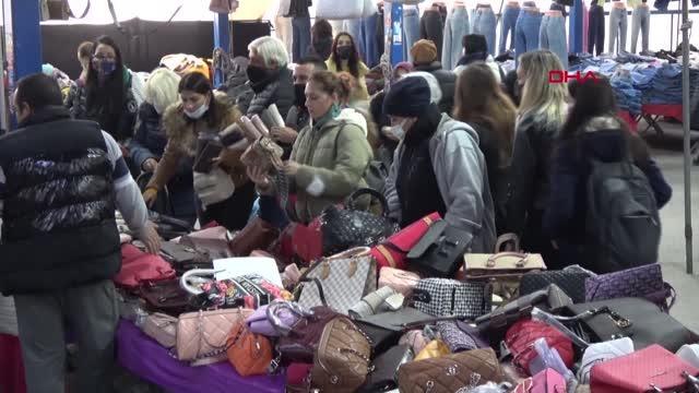 'EDİRNE'YE AKIN EDEN BULGAR TURİSTLER, KİŞİ BAŞI 500 EURO HARCIYOR'