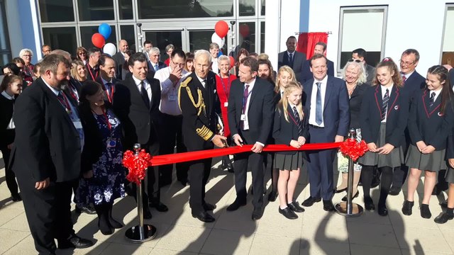Deal's new £25 million school officially opens