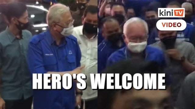 Ismail Sabri, Najib arrives at BN command centre