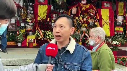El chino franquista acude a la tumba de Franco el 20N: "No mató a nadie"