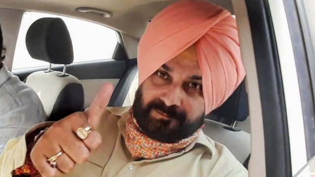 Dangal: Sidhu calls Pak PM 'Bada Bhai' stirs controversy