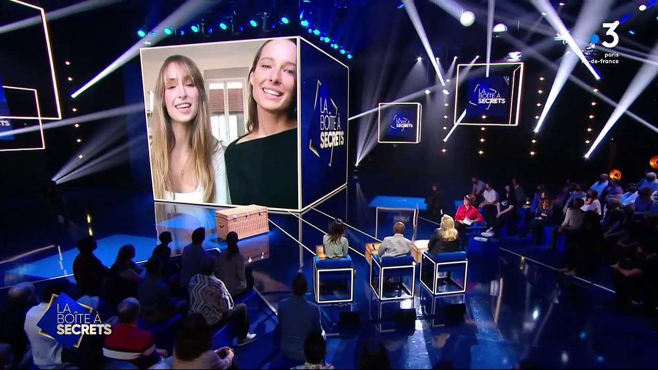 Sylvie Vartan découvre un message touchant de ses petites filles, Ilona et Emma Smet, dans l'émission "La Boîte à secrets".
