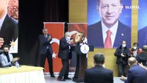 Cumhurbaşkanı Erdoğan partililere seslendi: Endişeniz olmasın, dimdik ayaktayız