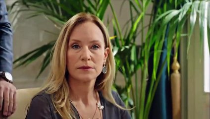 LA SRA FAZIYET Y  SUS HIJAS - 1