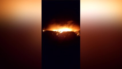 Wrotham garages: Firefighters tackle blaze