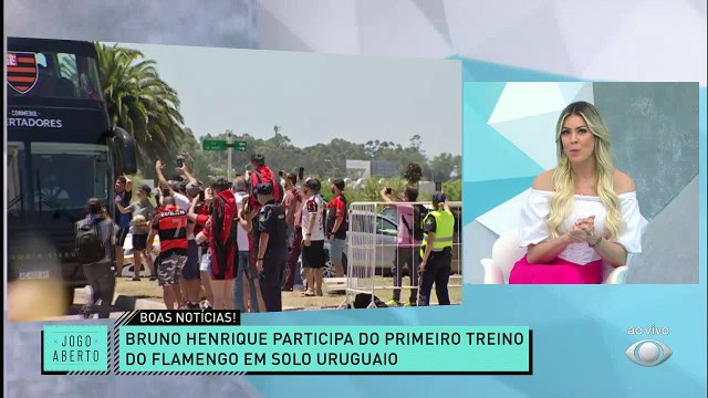 MALVADÃO NO URUGUAI! O Flamengo já chegou em Montevidéu e teve boas notícias. O atacante Bruno Henrique fez seu primeiro treino no país e alegrou o rubro-negro. #jogoAberto