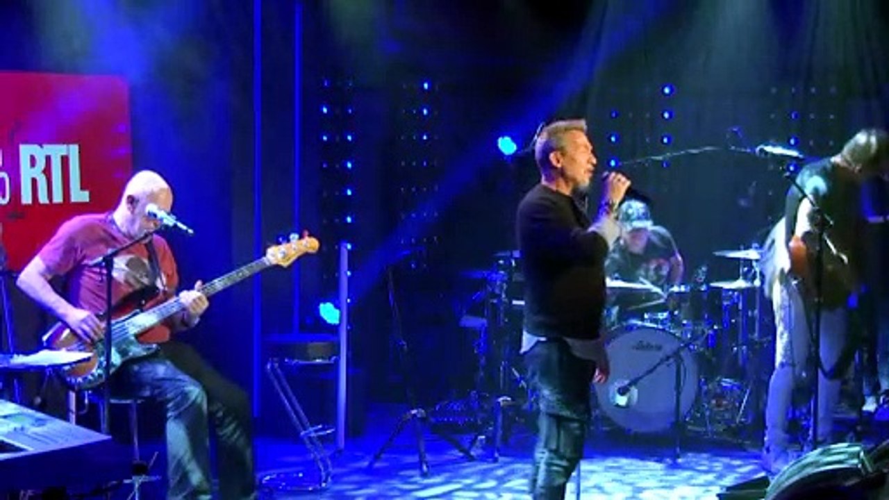 Florent Pagny interprète "Et Un Jour Une Femme" dans "Le Grand Studio RTL"