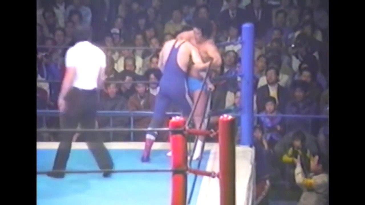 Dynamite Kid vs. Kantaro Hoshino