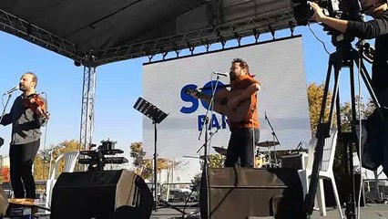 Ozan Çoban ve Güneş Demir'den SOL Parti mitinginde konser