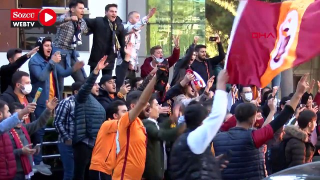Fenerbahçe ve Galatasaray kafileleri yola çıktı