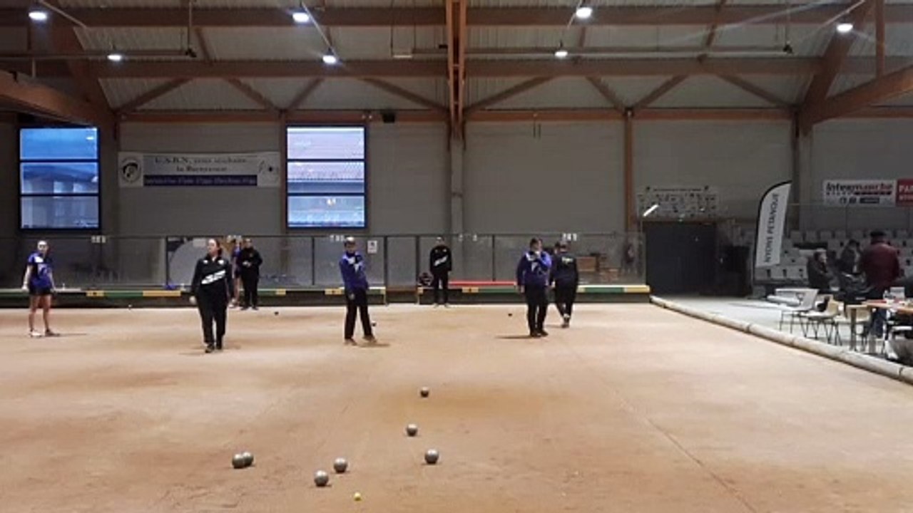 Dimanche 21 Novembre rencontre Nyons qui recevait Bourg en Bresse : jeux traditionnels 1