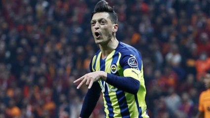 Uzun süre hafızalardan silinmeyecek bir derbi! 10 kişi kalan Fenerbahçe, deplasmanda Galatasaray'ı 2-1 mağlup etti