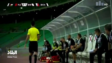طرد عامل من مباراة منتخبنا مع فلسطين