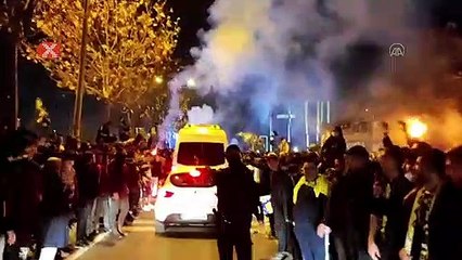 Fenerbahçe'ye Samandıra'da coşkulu karşılama