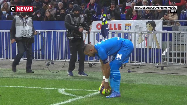 OL - OM : Dimitri Payet touché au visage par une bouteille