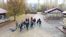 Üniversite öğrencileri ara tatilde köy okulunu onardı