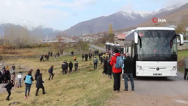 Van'da doğa gezisi ve fotoğraf etkinliğine yoğun ilgi