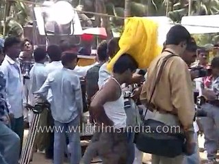 Sridevi and Shah Rukh Khan on the sets of Army