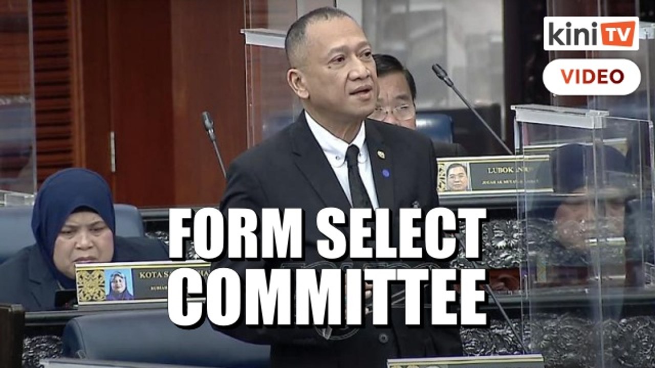 Nazri: Set up select committee to speed up tabling of anti-hopping law