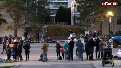 Atropello masivo durante un desfile navideño en EEUU