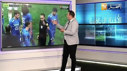 لاعب مارسيليا payet يقذف بقارورة ماء في مباراة مارسيليا ضد ليون