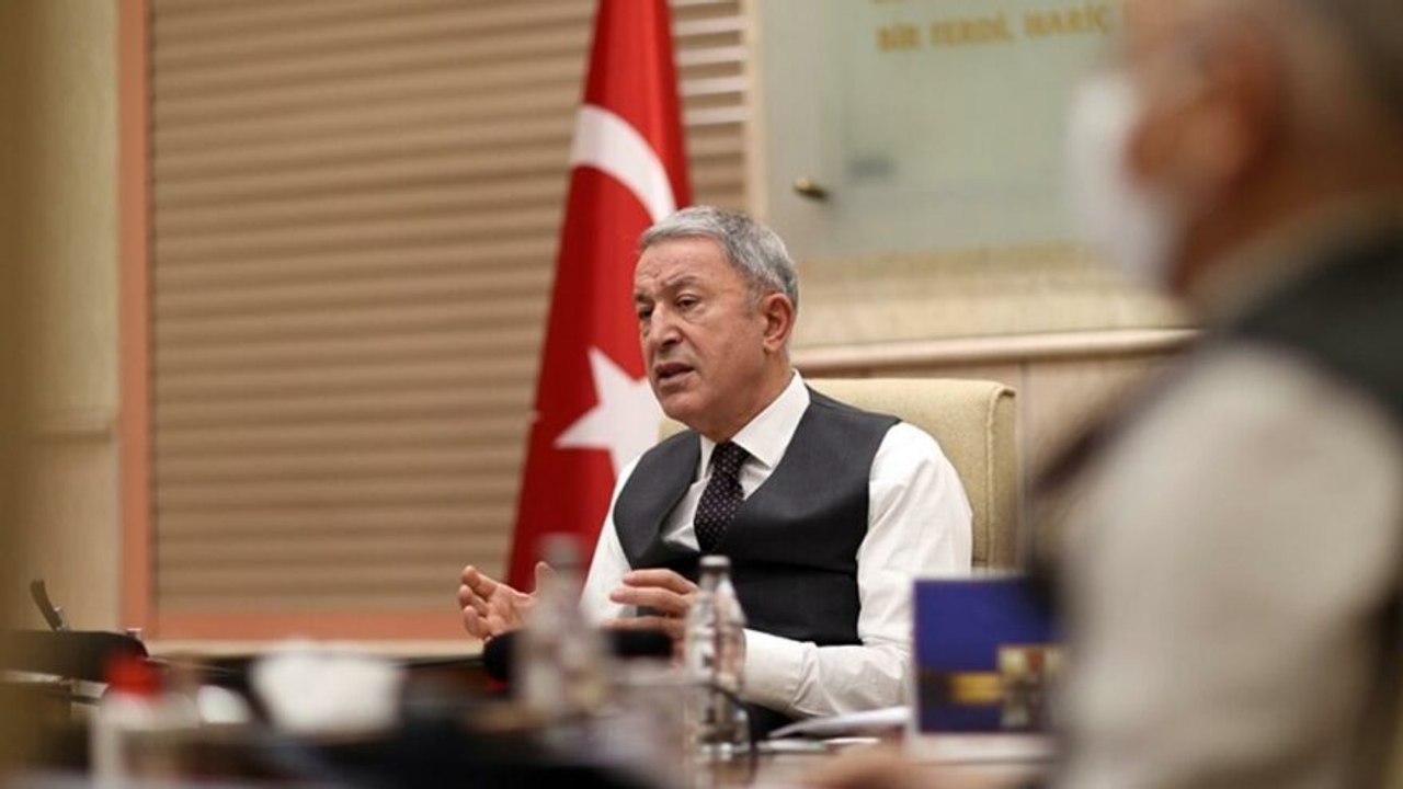 Bakan Akar’dan Yunanistan’a tepki: İnsanlık suçu, vicdansızlık